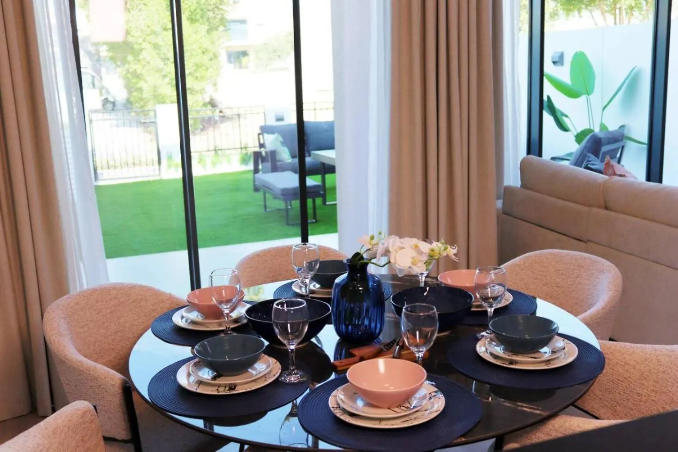 3Br Villa With Private Garden In Calero Damac Hills By Vibel Dubai